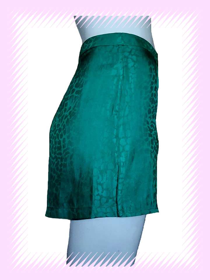 SILK SHORTS - Image 2